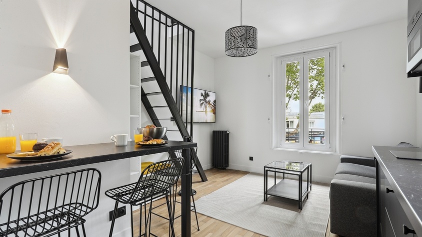 Maisons Alfort 4 Modern renovated bright apartment