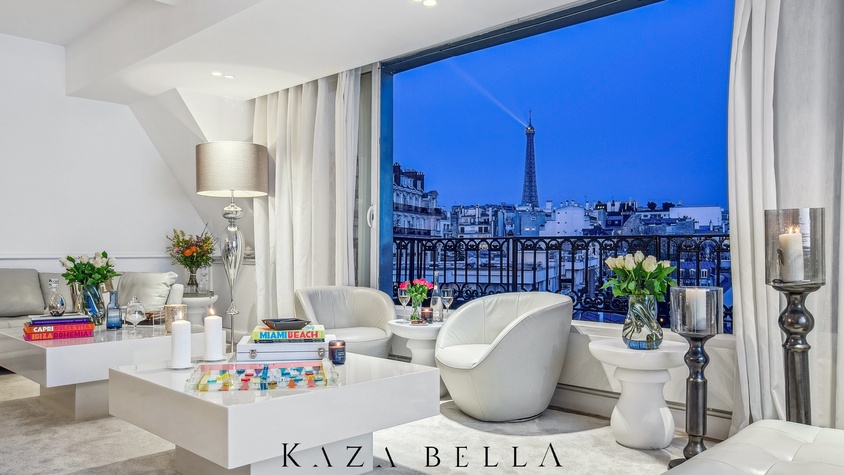Trocadero, amazing Eiffel tower view